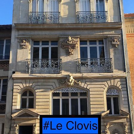 Apartamento Duplex Hammam Au Pied De La Cathedrale Avec Vue Reims Exterior foto